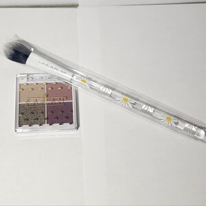 FARAH Eyeshadow Palette and Brush Set